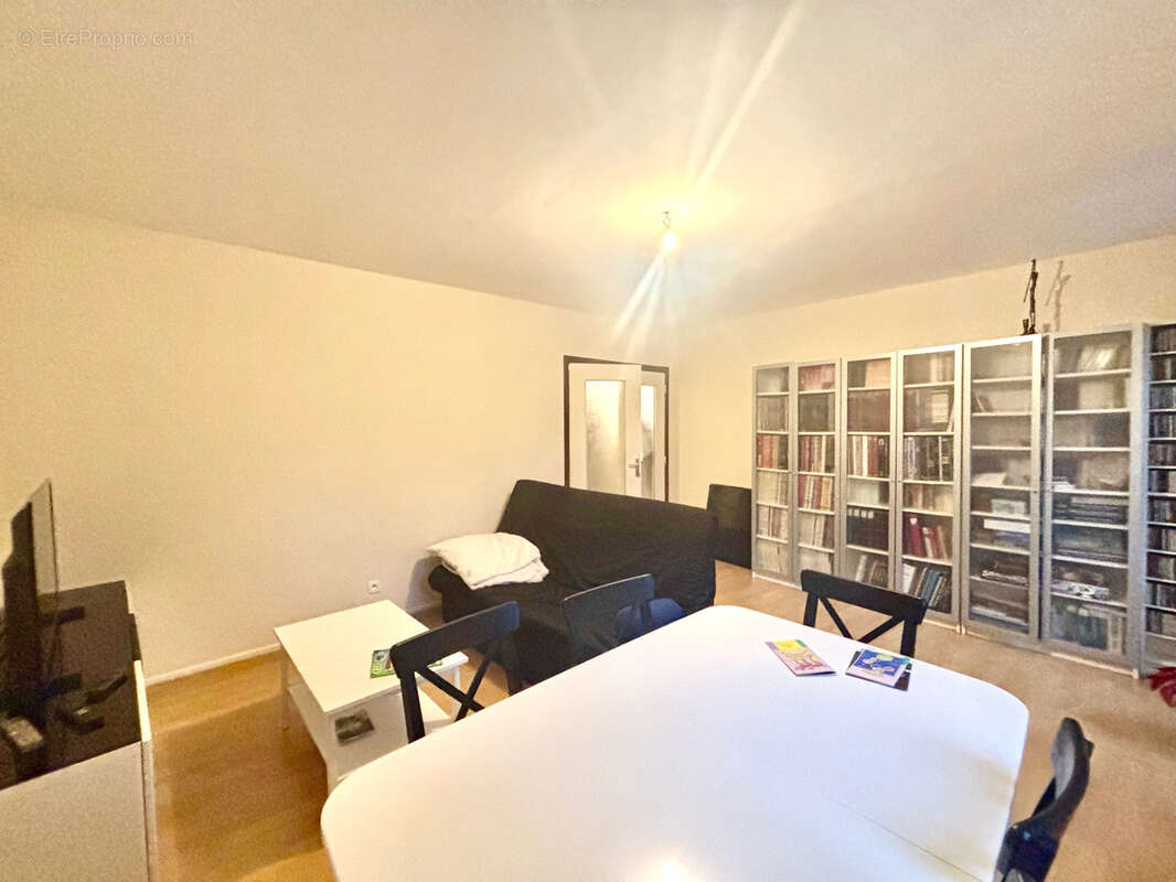 Appartement à L'ARBRESLE