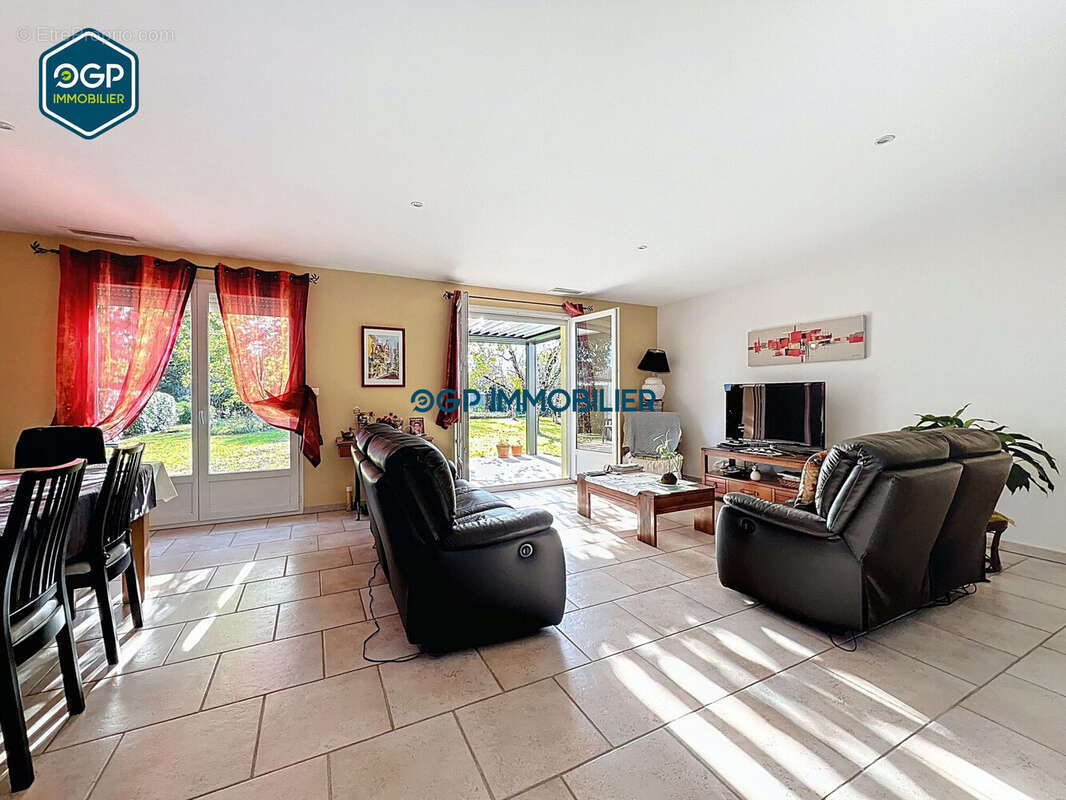 Maison à SAINT-SULPICE