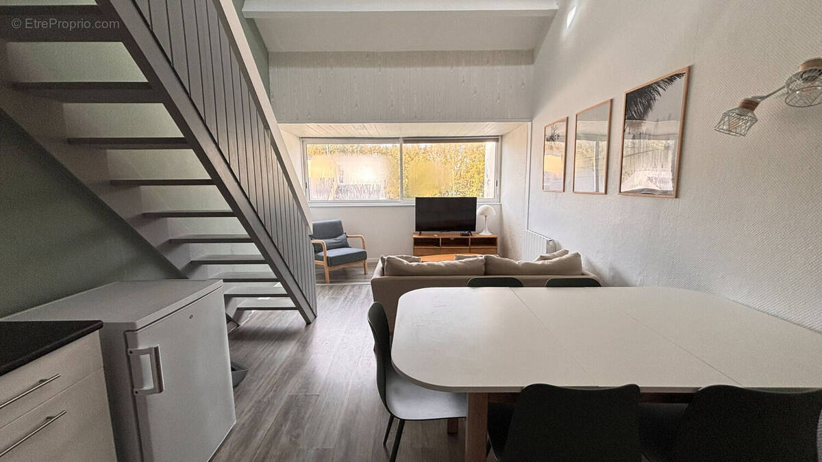 Appartement à COMBRIT