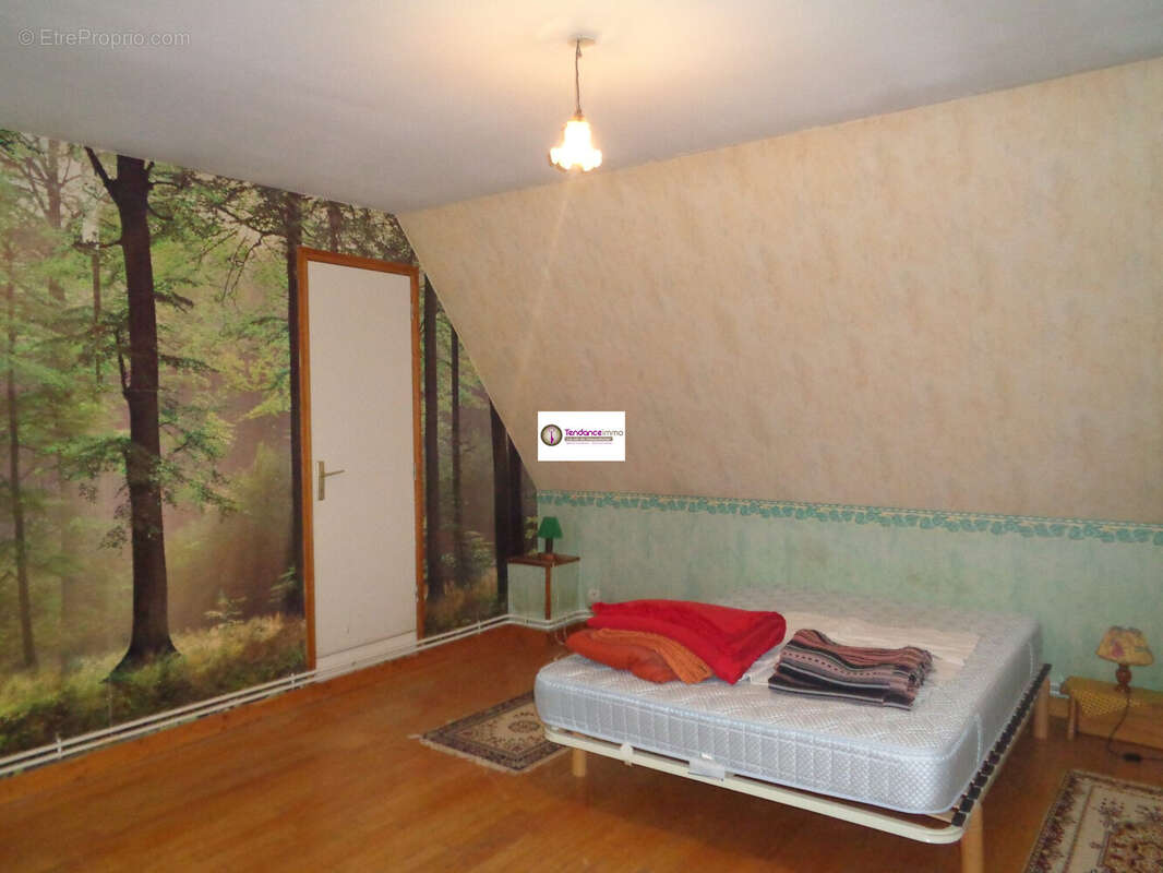 Maison à LE MELE-SUR-SARTHE