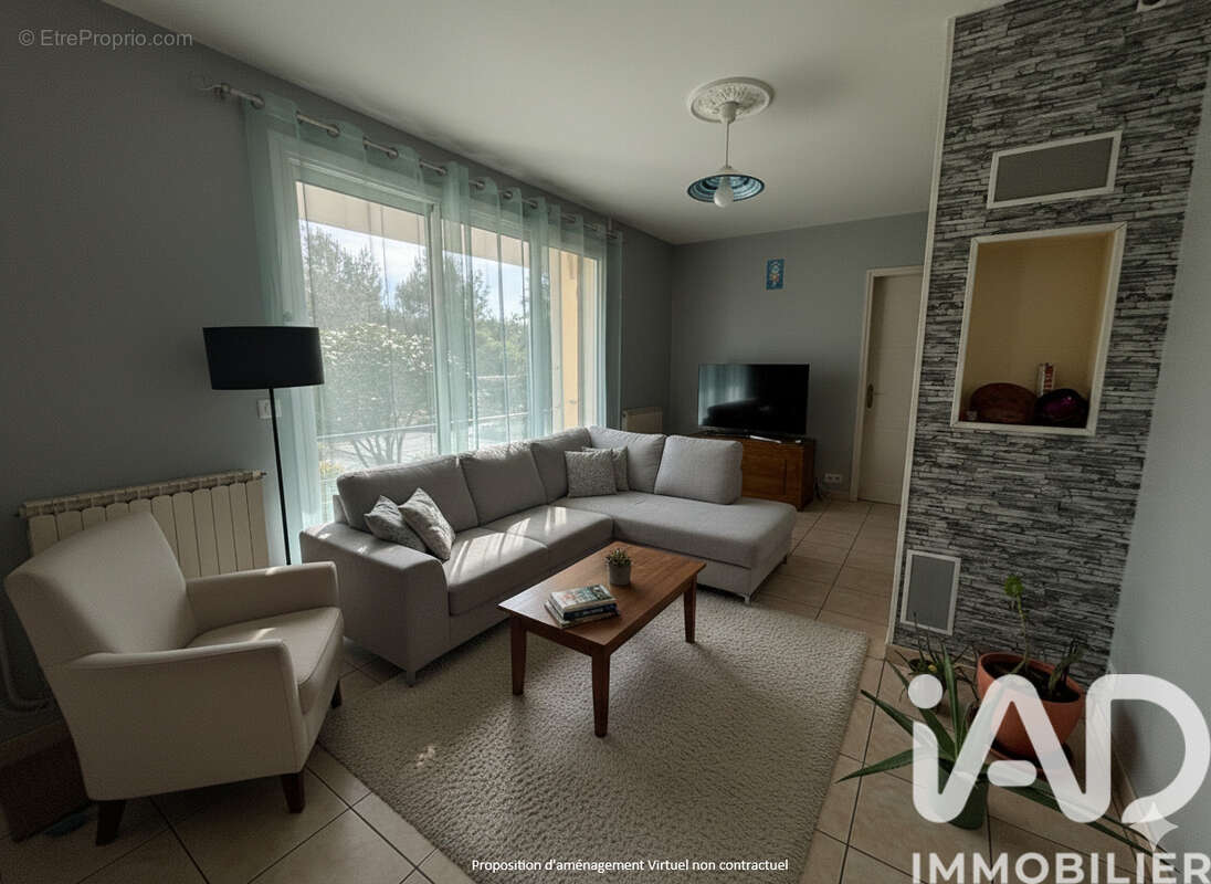 Photo 6 - Maison à SAINT-JULIEN-EN-BORN