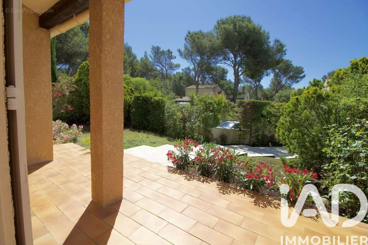Photo 3 - Maison à LAMBESC