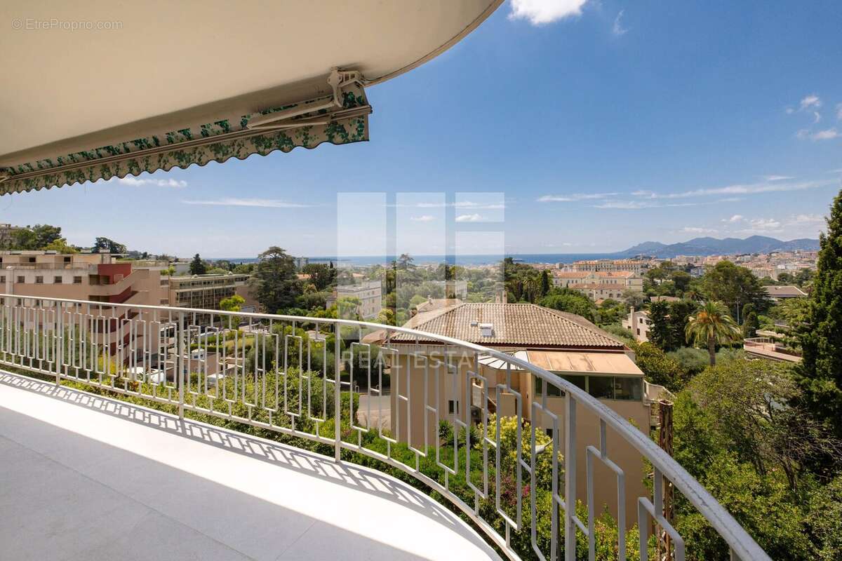 Appartement à CANNES