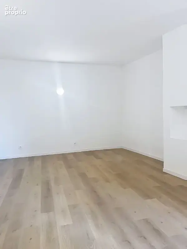 Appartement Nimes 1 pièce(s) 33 m2 - photo 3
