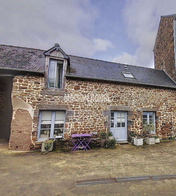 Appartement à BECHEREL