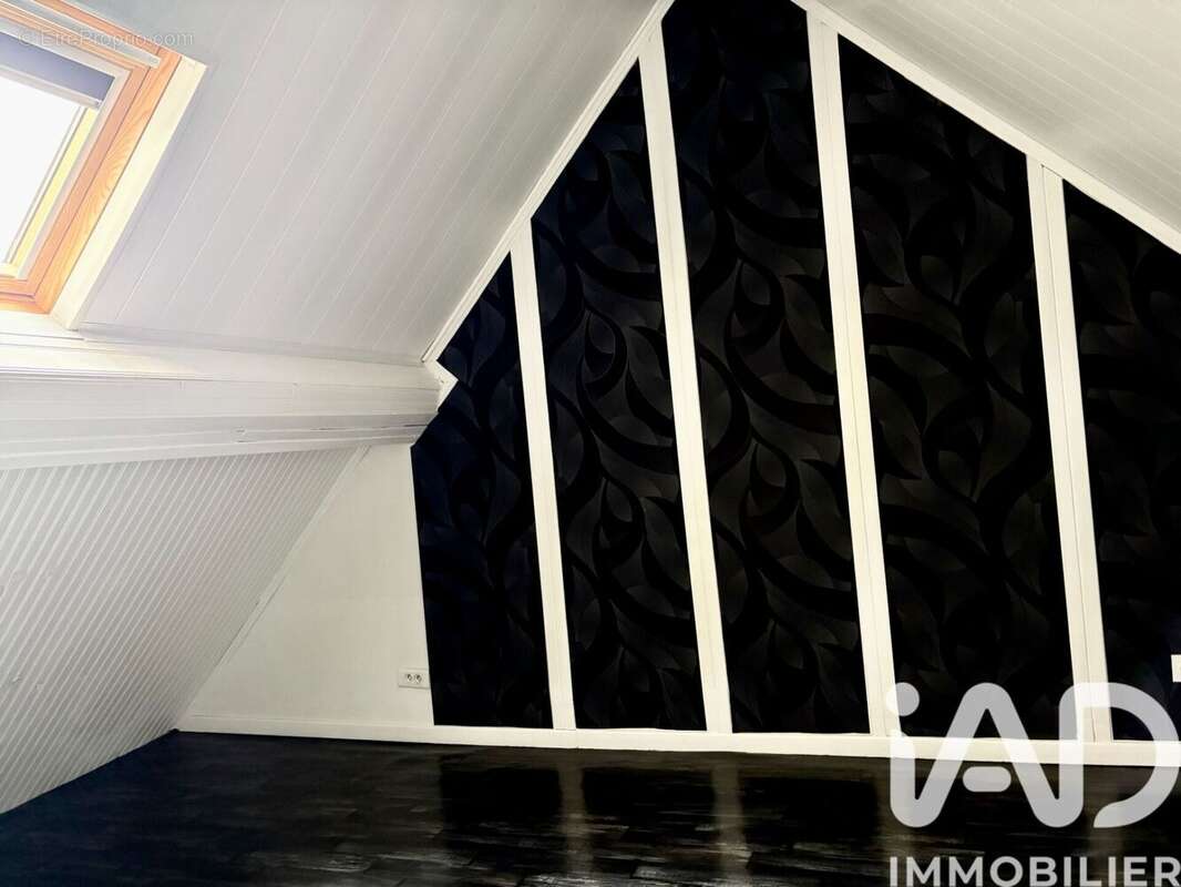Photo 7 - Appartement à L'ISLE-ADAM