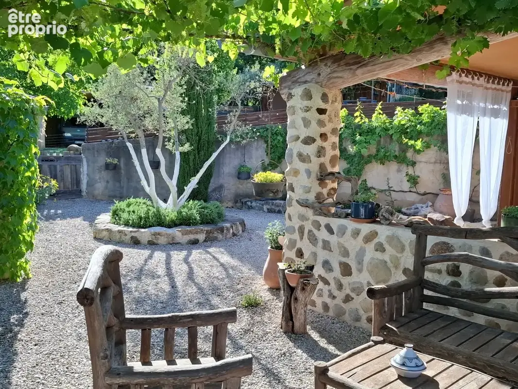 Volonne – propriété d’exception 3,5 ha – 2 habitations – piscine chauffée – vue montagnes - photo 21