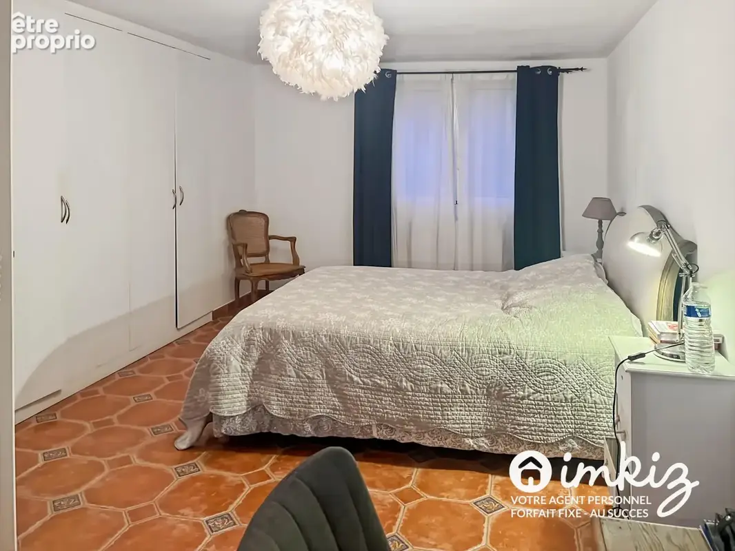 Maison de 228 m2 + dépendances  de 28  m2 - photo 18