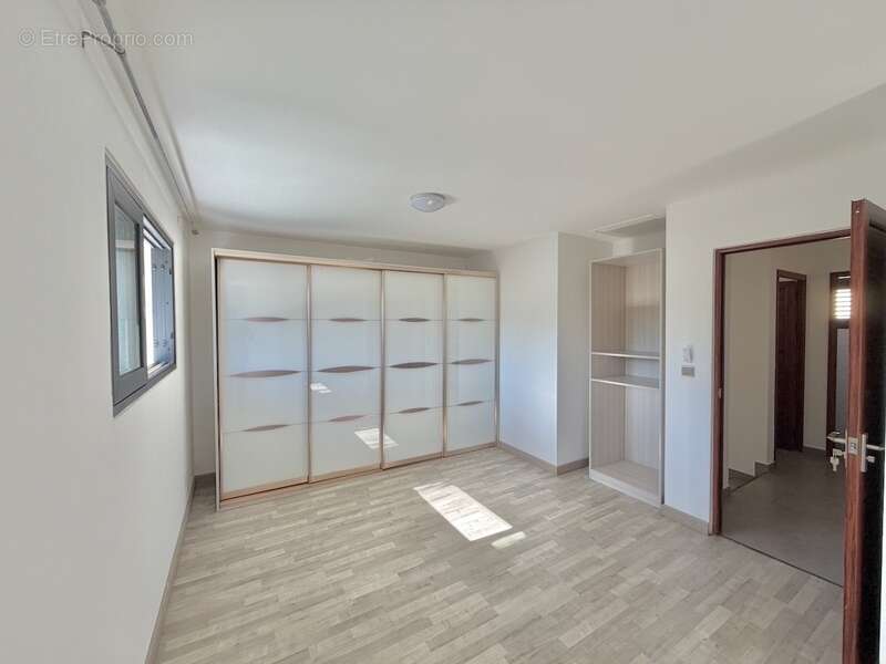 À VENDRE – Villa T4 à Ravine des Cabris – Saint-Pierre 97410 - photo 8