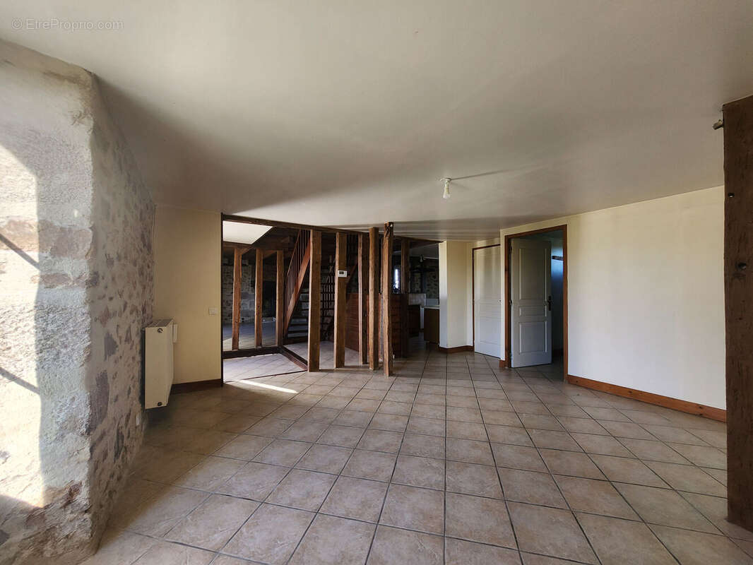 Photo 8 - Maison à SAINT-LEONARD-DE-NOBLAT