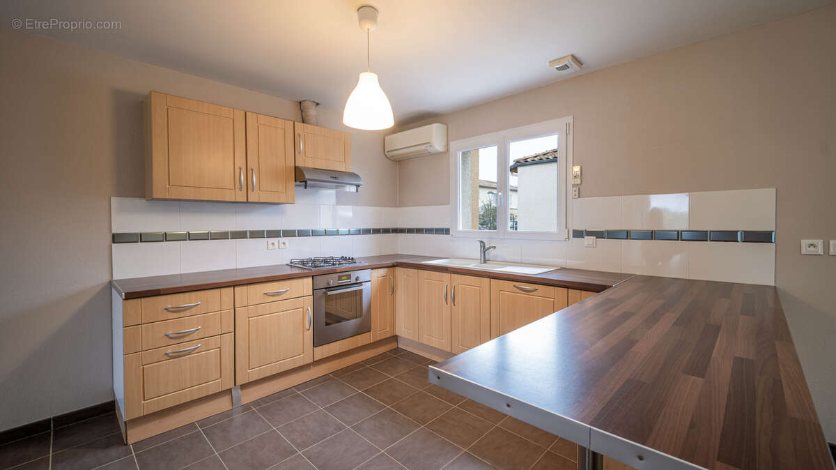 Maison à LORIOL-SUR-DROME