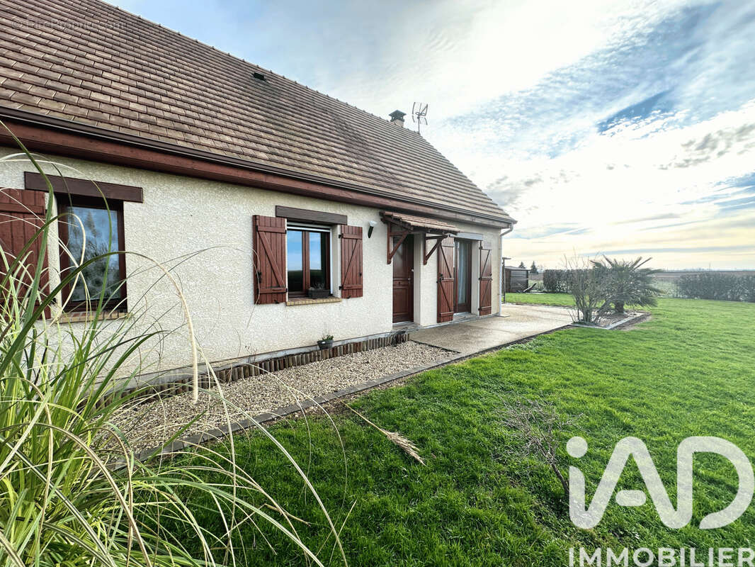 Photo 3 - Maison à ETREPAGNY