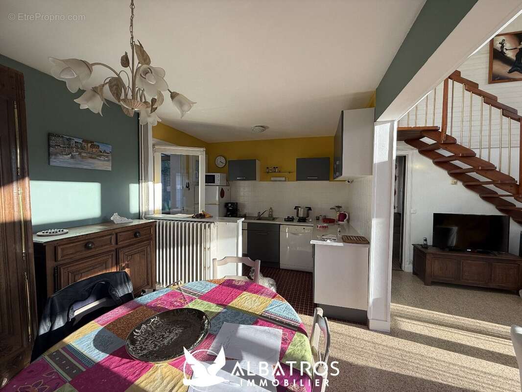 Maison à COLLEVILLE-MONTGOMERY