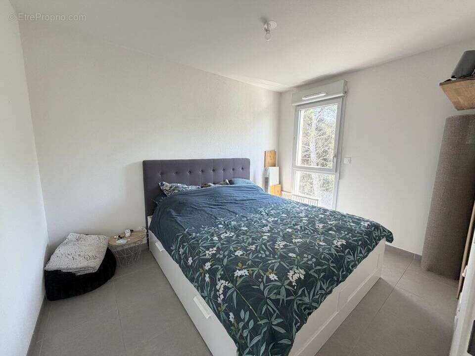 APPARTEMENT T4 a vendre - 79m² - dernier étage - 2 places de - Appartement à MARSEILLE-13E