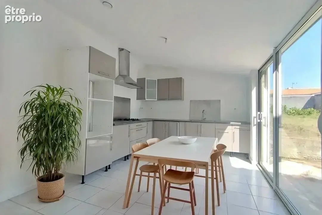 Maison 5 pièces 126m2 - photo 2