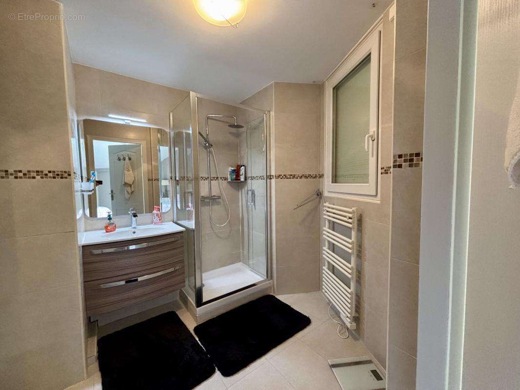 Appartement à DIVONNE-LES-BAINS