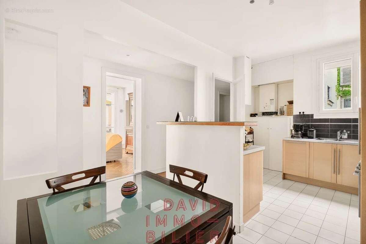 Appartement à PARIS-11E