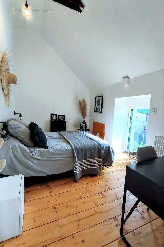 Maison à ANDOUILLE-NEUVILLE