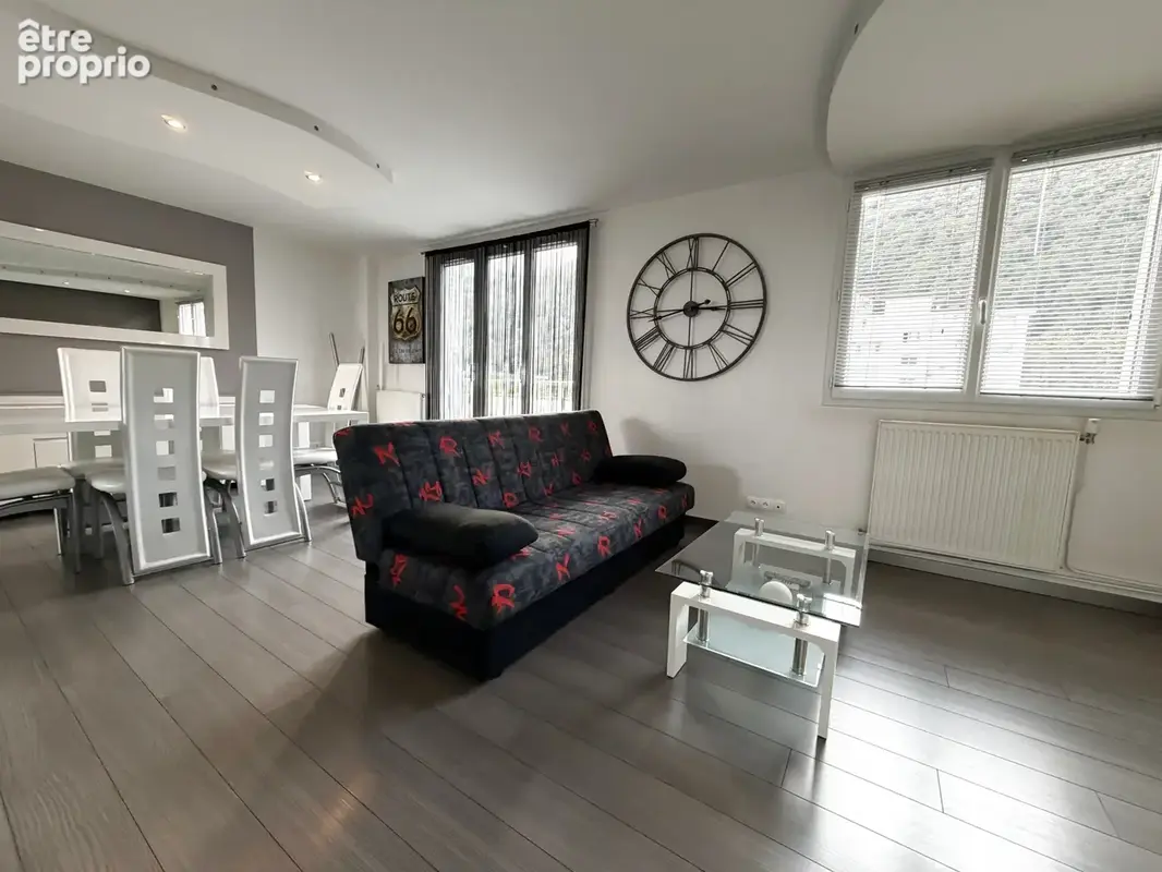 HIDRI IMMO PLUS vous propose en Exclusivité un appartement 2 pièces avec balcons et cave à Seyssinet-Pariset - photo 2