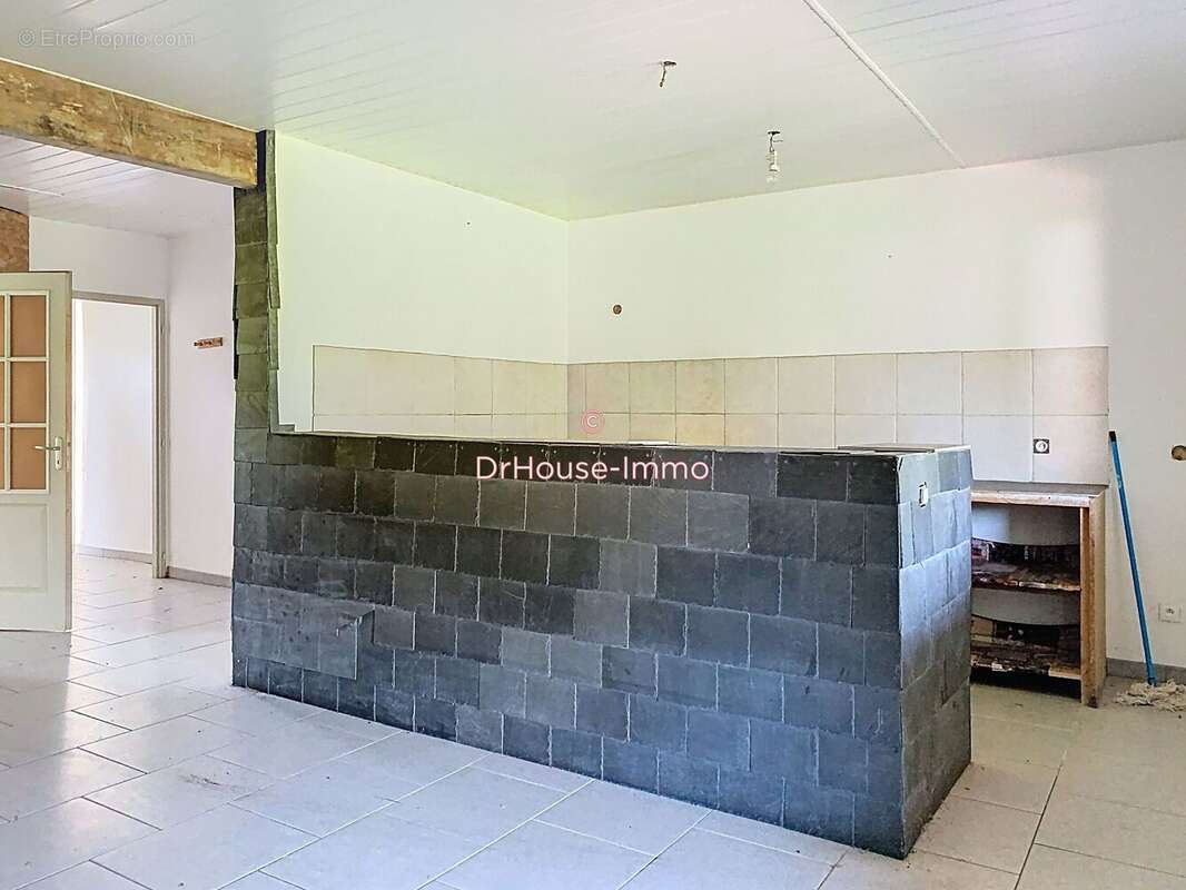 Maison à SAINT-VITE