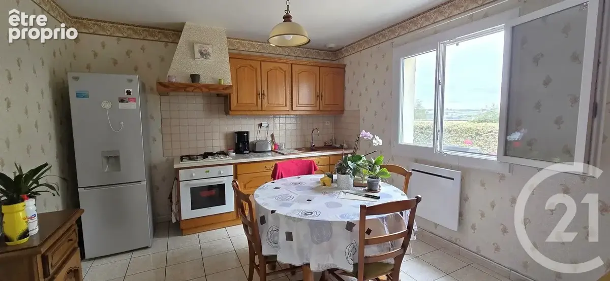 Maison 5 pièces 95 m² à vendre à Saint-Laurent-D'andenay (71210) - photo 4