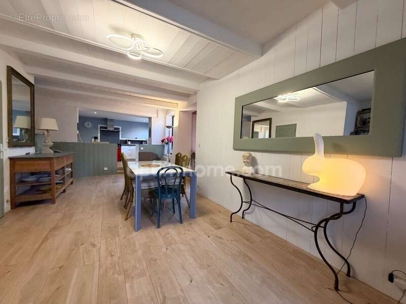 Maison à LE BOIS-PLAGE-EN-RE