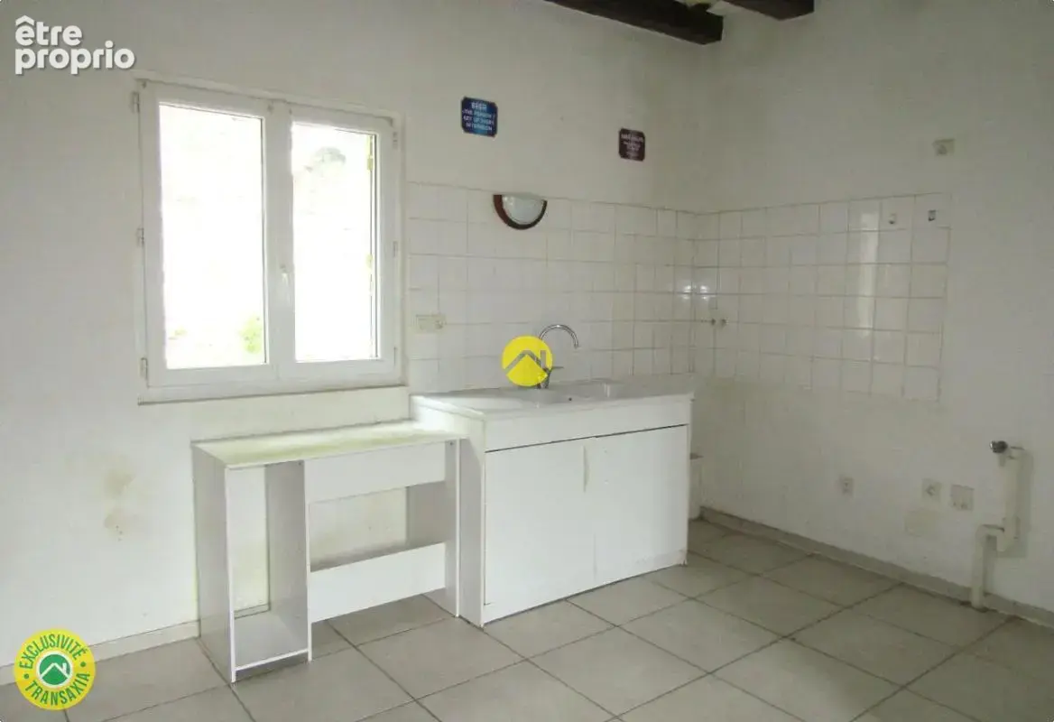 Maison + dépendance troglodyte - photo 3
