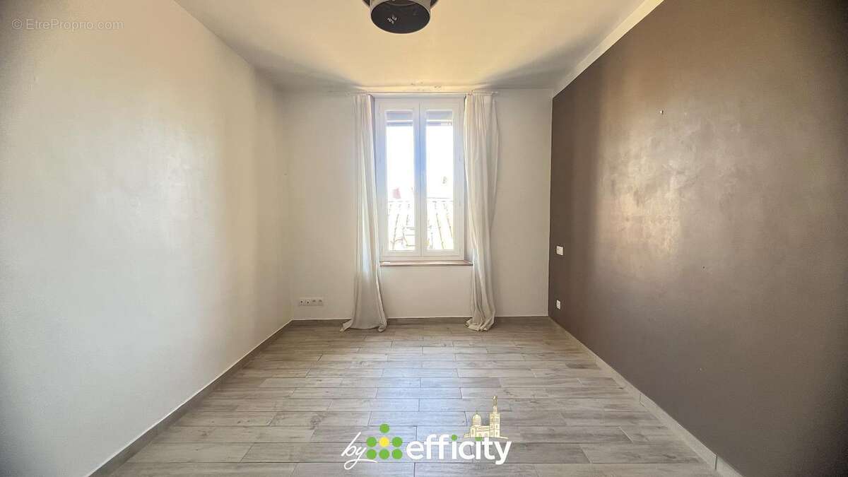 Appartement à LES PENNES-MIRABEAU