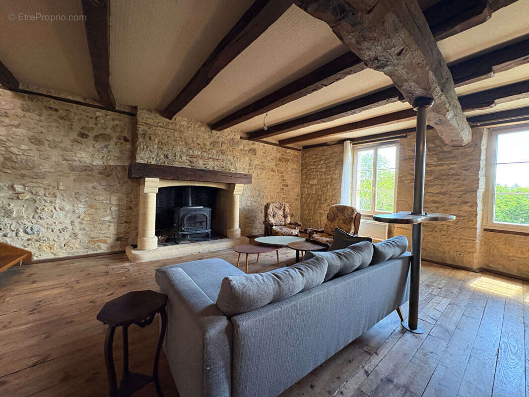 Maison à AYEN