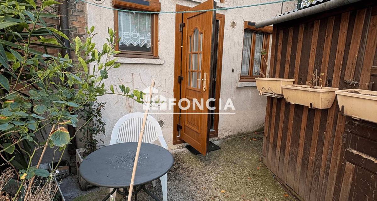 Appartement à AUBERVILLIERS