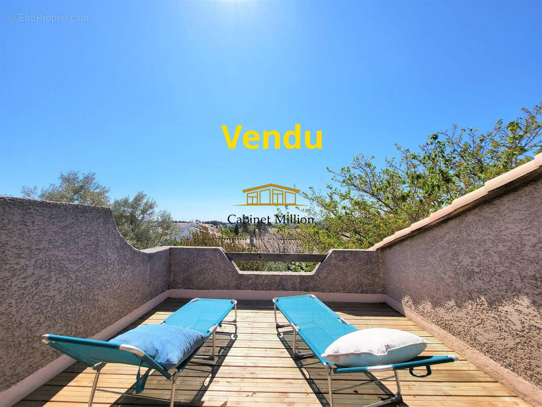 Maison à VIC-LA-GARDIOLE