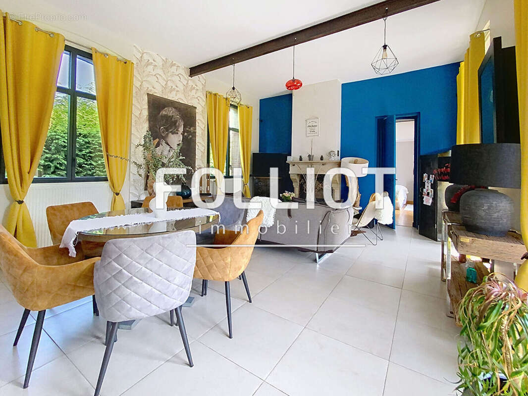 Maison à SAINT-MARTIN-DES-BESACES