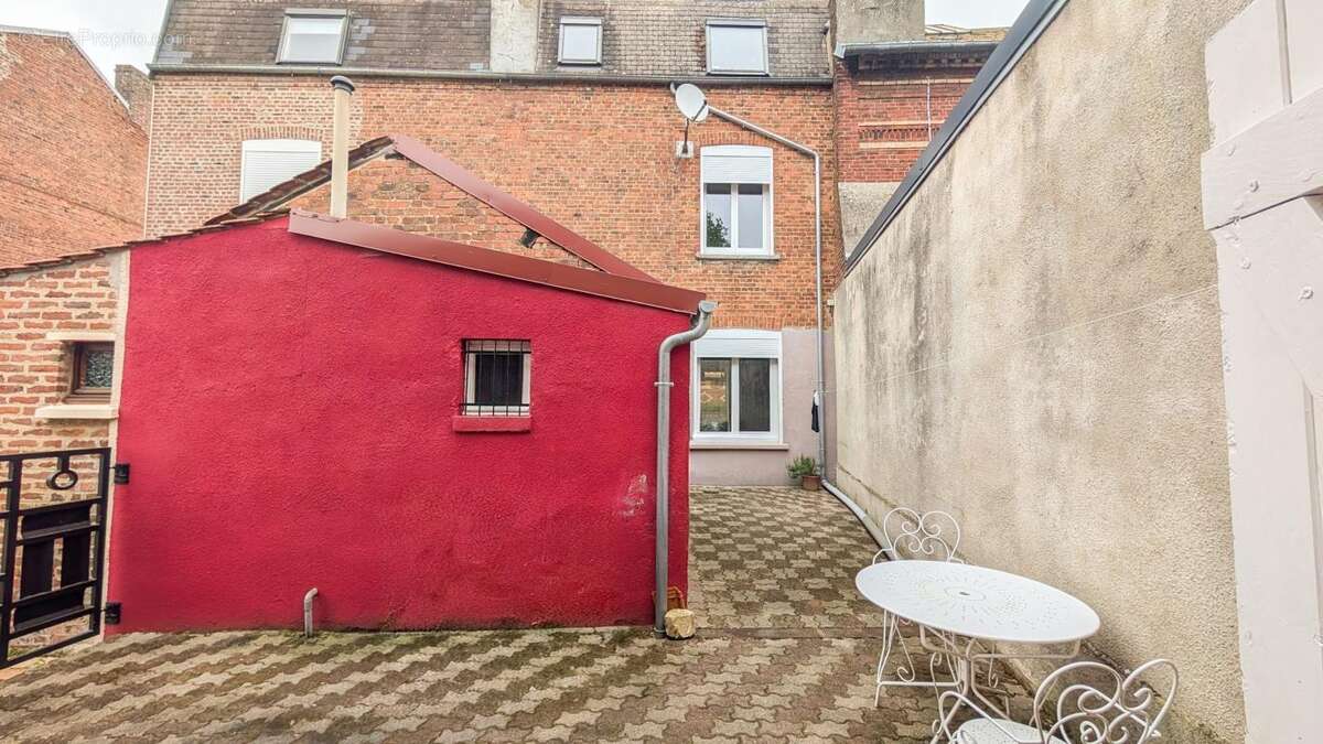 Maison à WALINCOURT-SELVIGNY