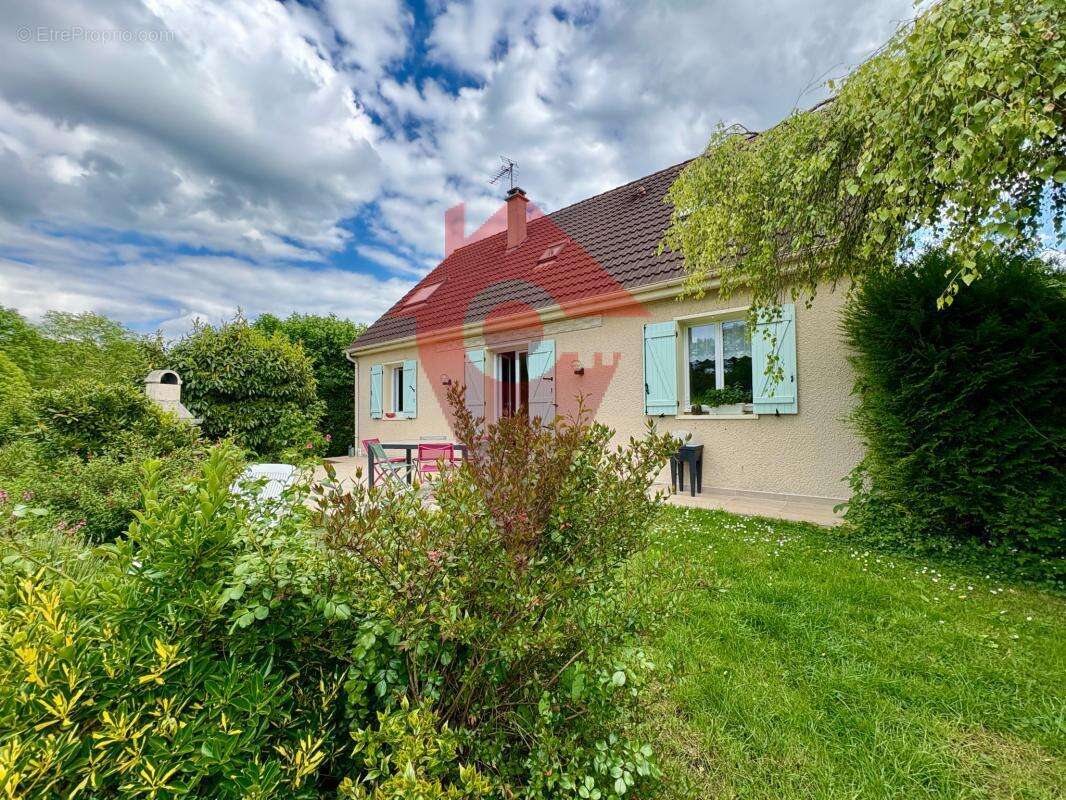 Maison à MAREIL-SUR-MAULDRE