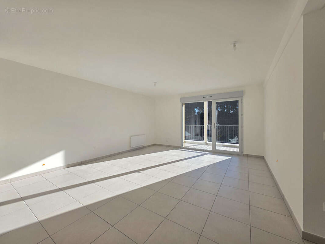 Appartement à VIELLE-SAINT-GIRONS