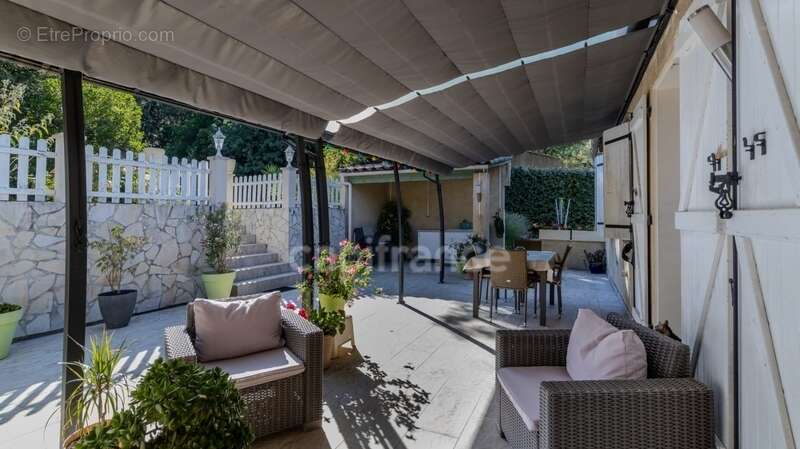 Maison à vendre 3 pièces LA ROQUEBRUSSANNE (83) - photo 21