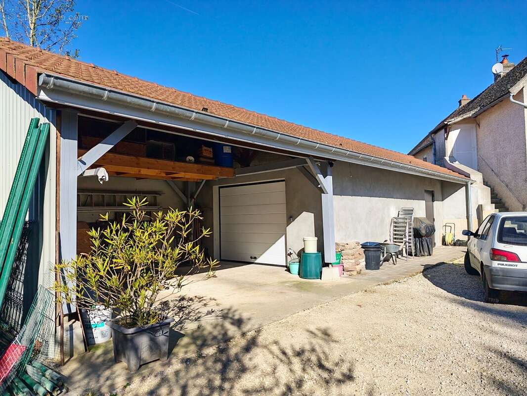 Maison à CHATENOY-LE-ROYAL