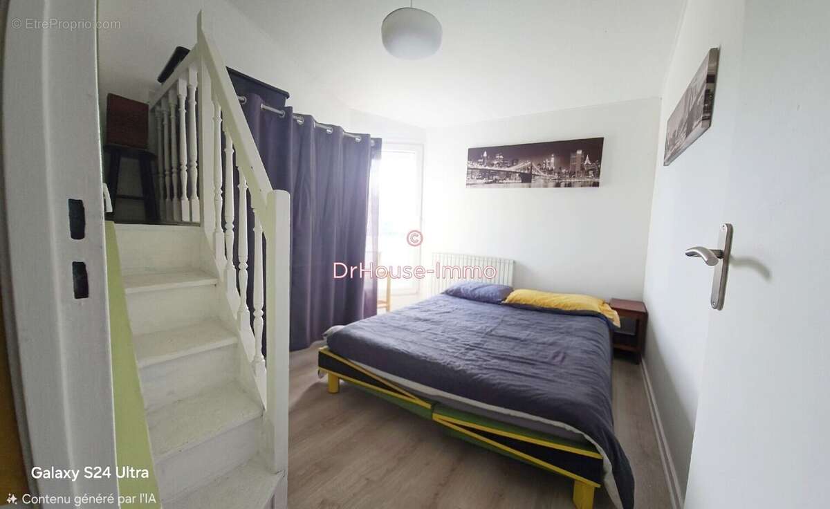 Maison à SAINT-JEAN-BONNEFONDS