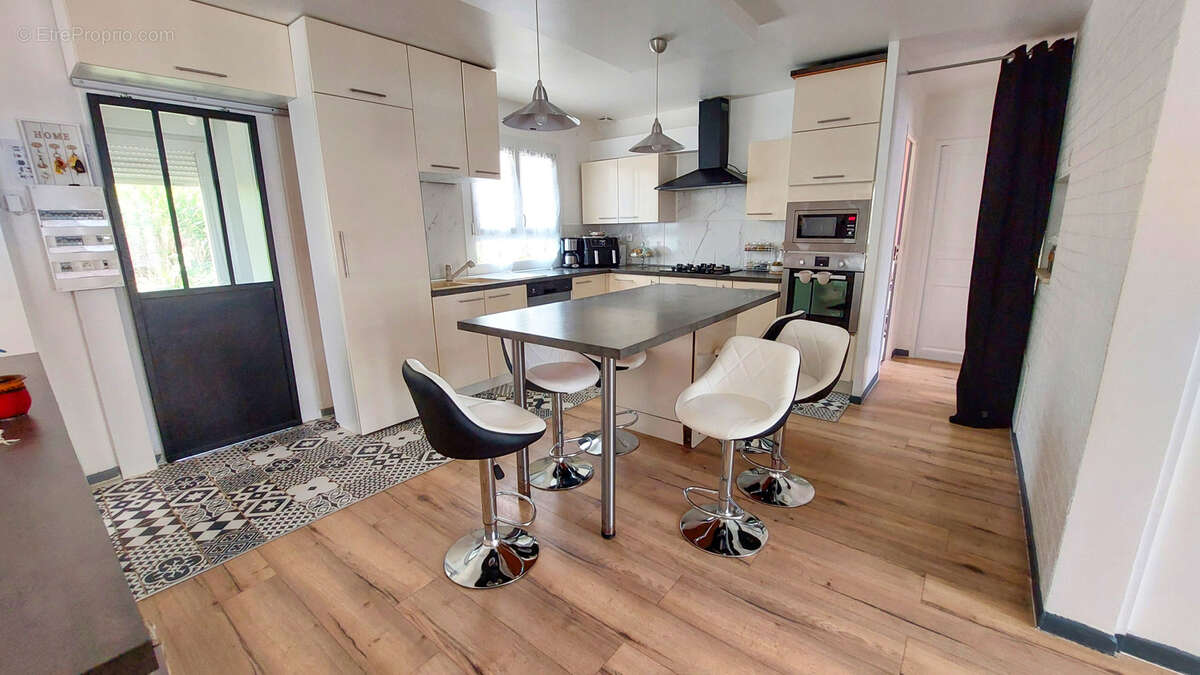 Maison à GUICHAINVILLE