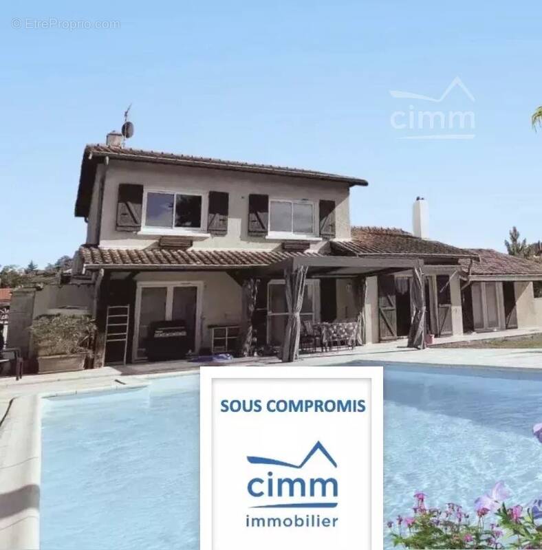 Maison à SALAISE-SUR-SANNE