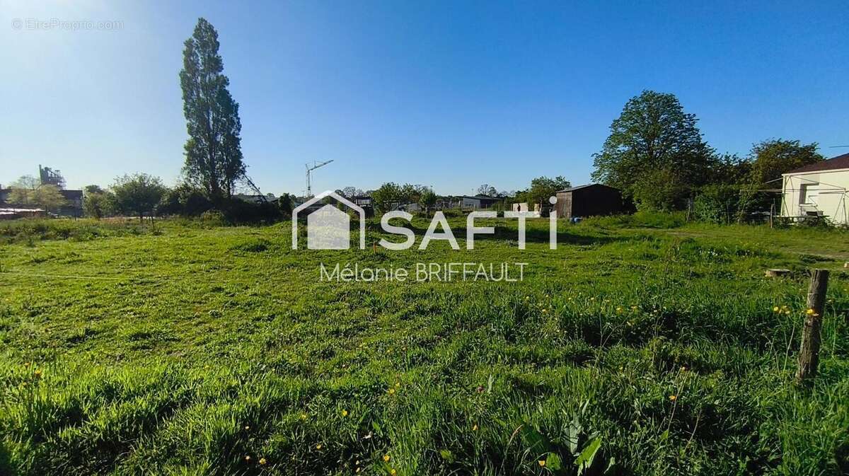 Photo 2 - Terrain à VAIRE