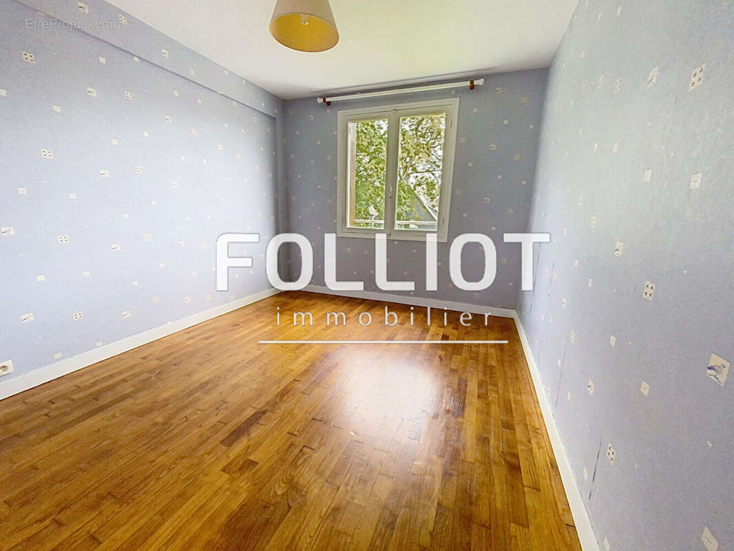 Appartement à FOUGERES