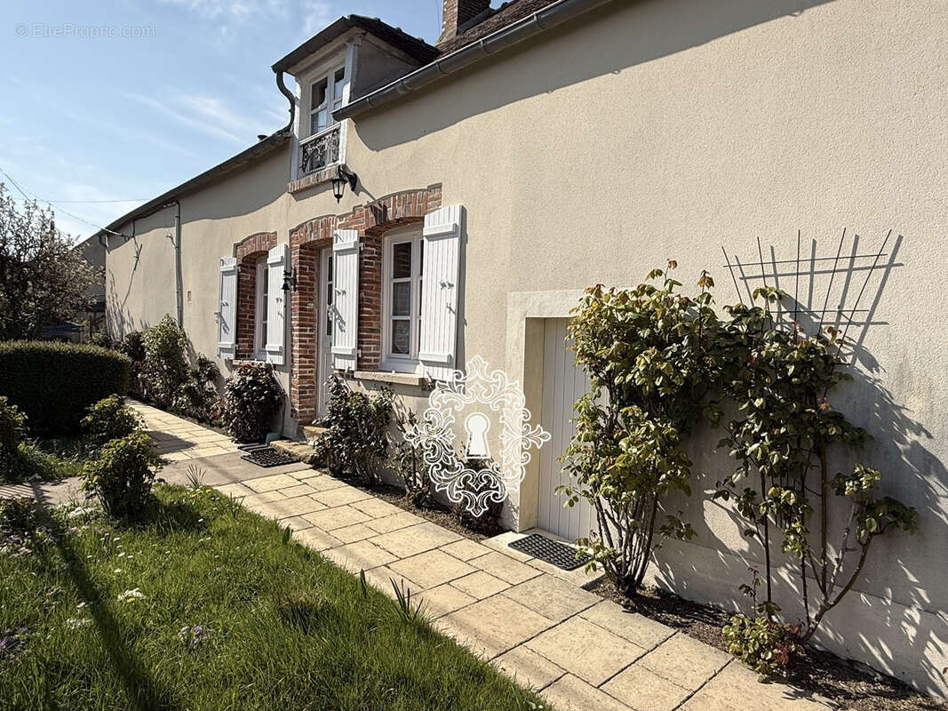 Maison à DONNEMARIE-DONTILLY