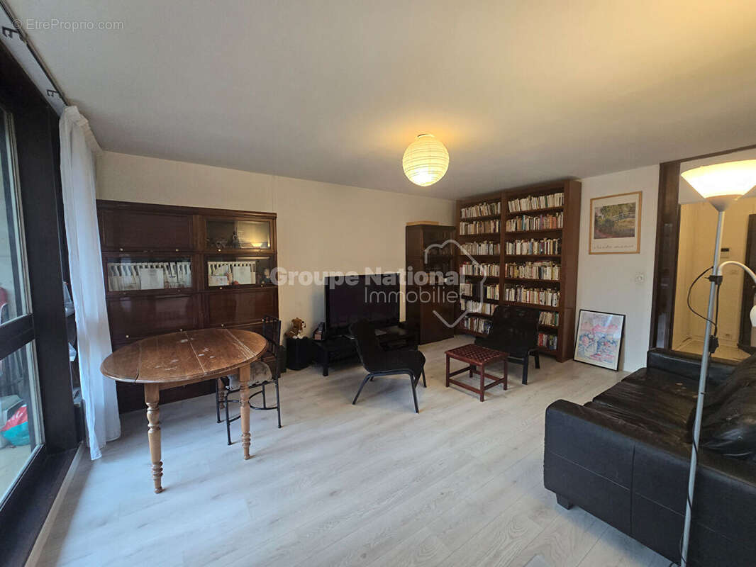 Appartement à VERSAILLES