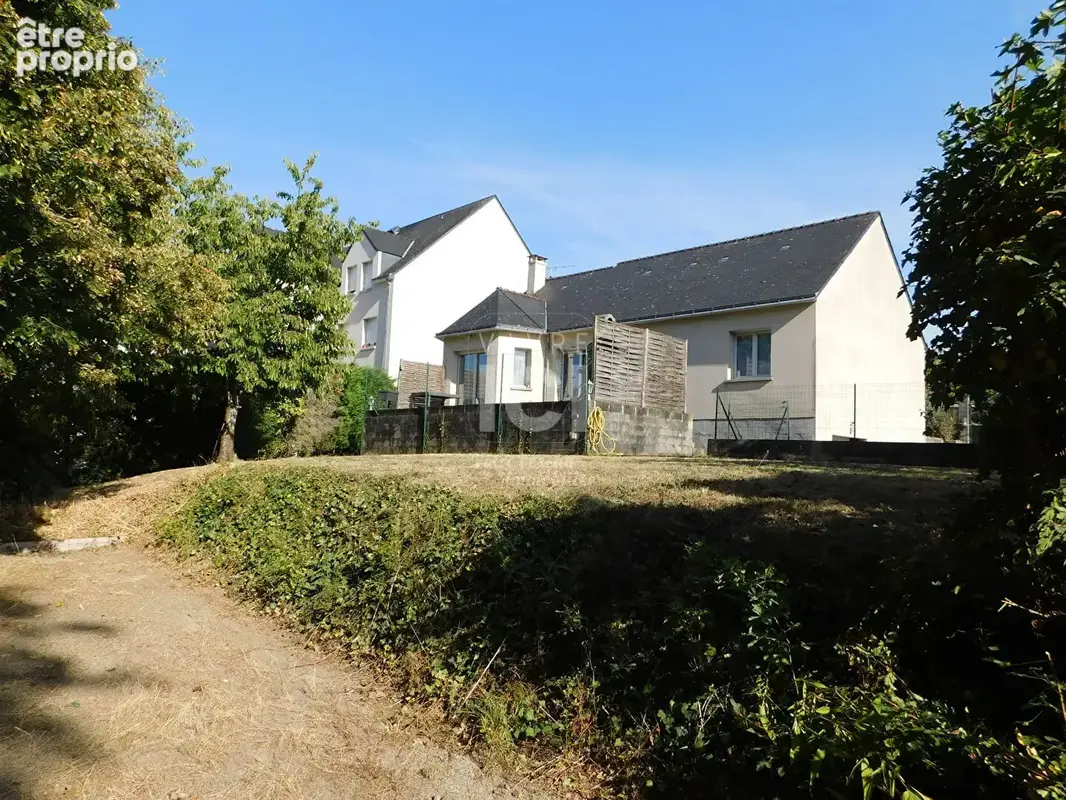 Maison de plain-pied avec grand sous-sol et beaux volumes .Mûrs-Érigné - photo 2