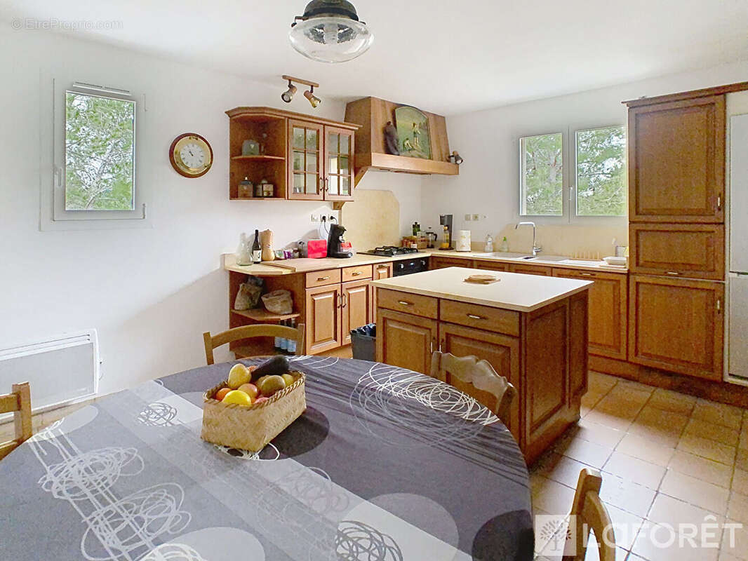 Maison à ENSUES-LA-REDONNE