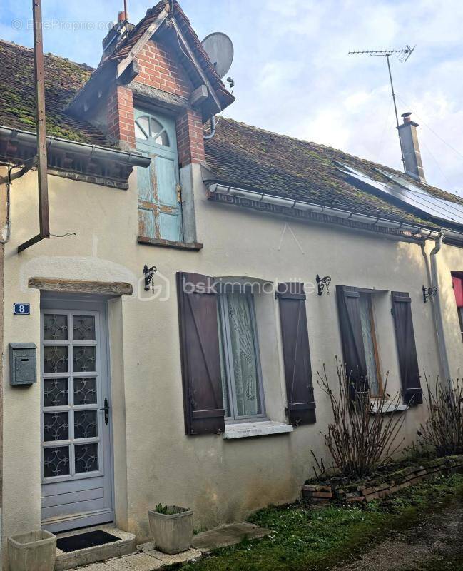 Maison à DOMATS