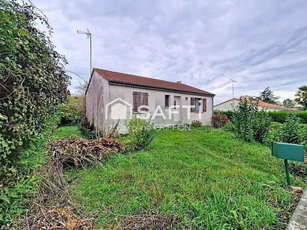 Photo 1 - Maison à LA ROMAGNE