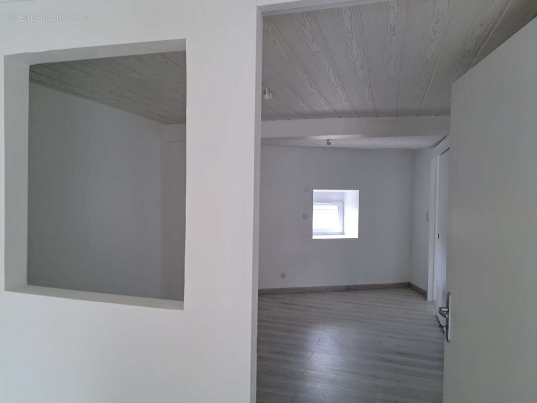 Appartement à TENCE