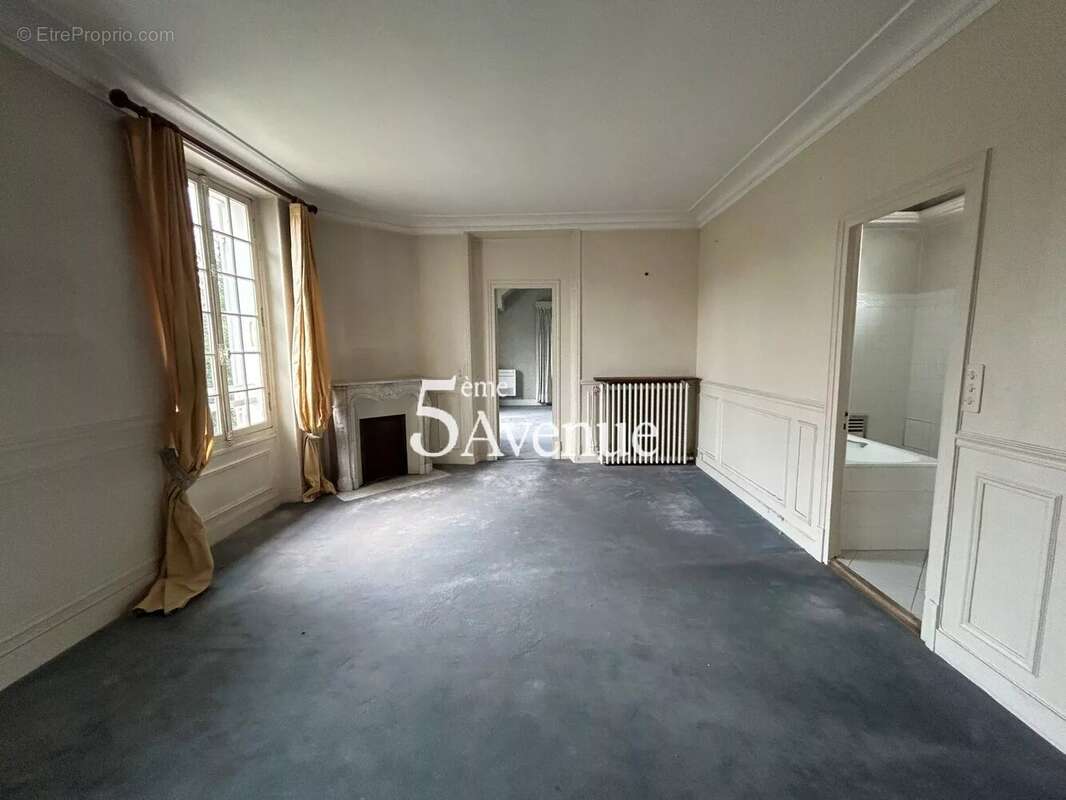 Maison à SAINT-MAUR-DES-FOSSES